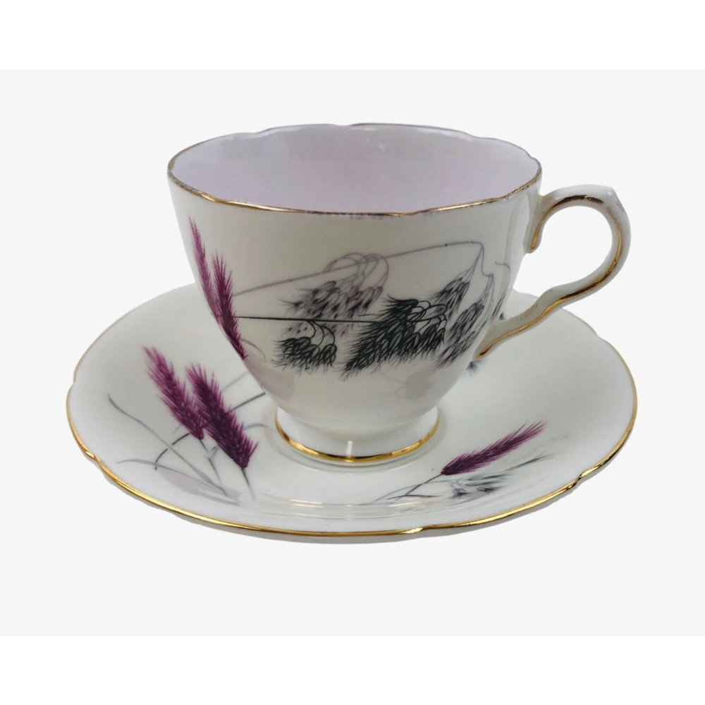 Vintage Old Royal Bone China Tea Cup Saucer Set Gold Rim England Wheat Flowers